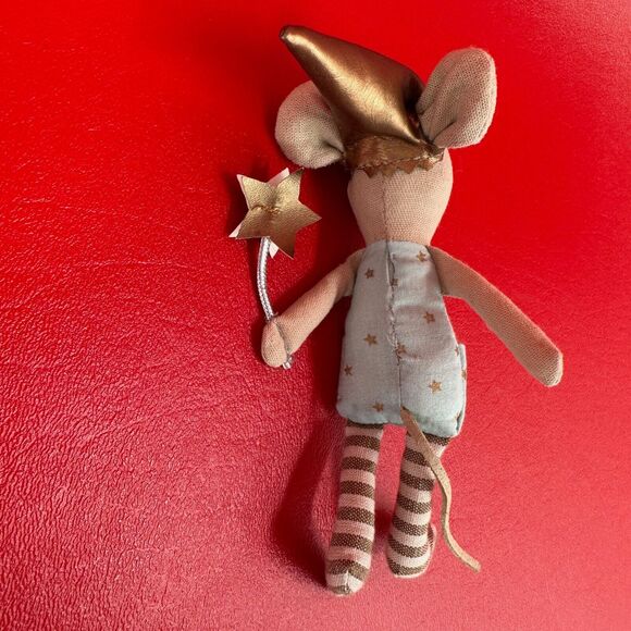 Maileg Mouse Retired Tooth Fairy Mouse With Tooth Pouch 5 1/2 inches - Picture 5 of 7